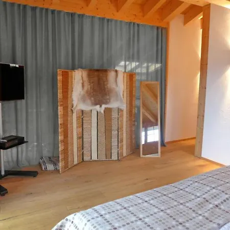 بيت للعطل Sleeps 8 Wifi تشيسيرس