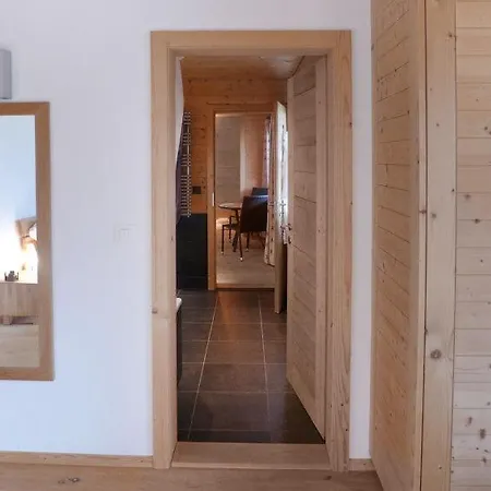 Sleeps 8 Wifi تشيسيرس